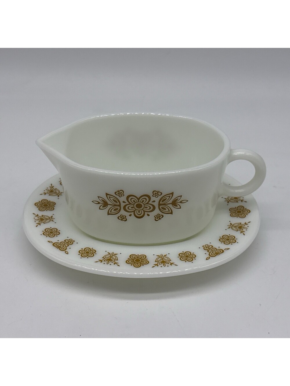 Vintage 70s Corelle Pyrex Butterfly Gold White Gravy Pitcher Boat Drip Tray Plat